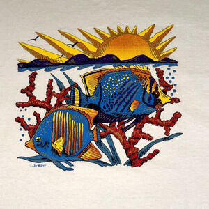 Delta Ladies T-Shirt Women One Size White Fish Coral Print Short Sleeve Pullover